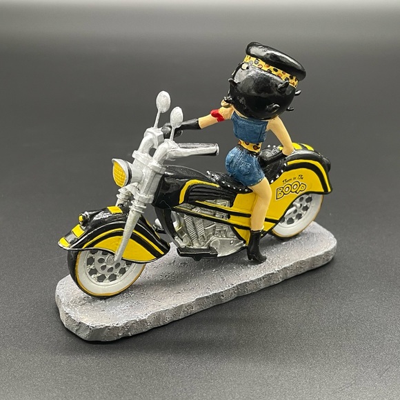 Bradford Exchange Betty Boop Born to Ride Collection Born to be Boop Figurine - Picture 7 of 15